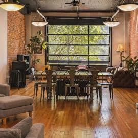Spacious State Street Loft - 2 bed - 2 Bath - Downtown، فندق في بريستول