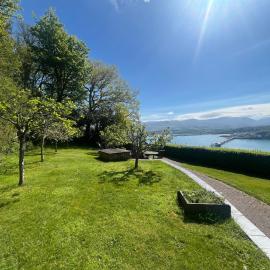 Coed y Berclas cottage, private orchard with stunning sea views
