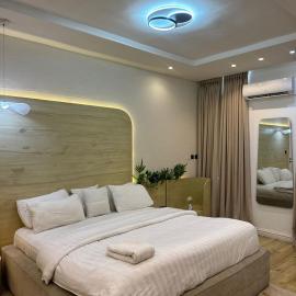 Vluxuries