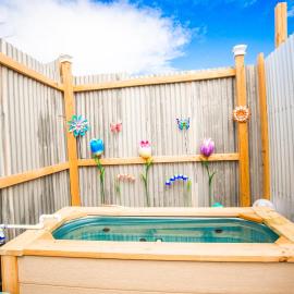 Deva Fairy Cottage with Private Hot Springs Tub