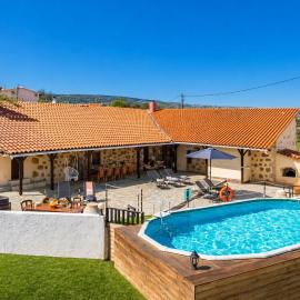 Villa Roupes Stone