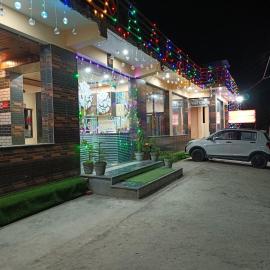 RK Residency Hotel & Resturant, hotel in Ukhimath