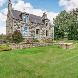 4 Bed in Huntly oc-88855, hotel in Inverurie