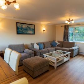 Cappamore House, located right on the Greenway., hotel Cahersiveenben