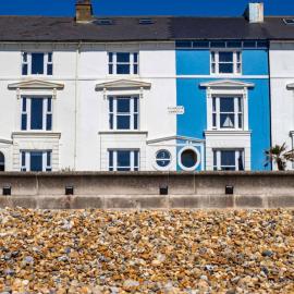 Luxury Seafront Villa for 12 with Ocean Views, hotell i Sandgate
