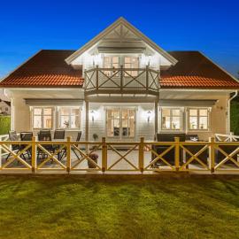 Big villa with outbuilding, hotel v destinaci Sarpsborg