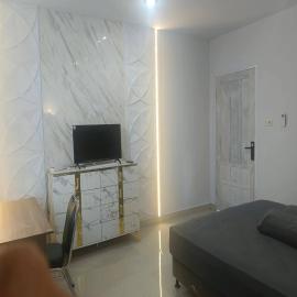 Cozzy Aryaputra Residence