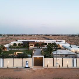 منتجع شهاريز, hotel a Al Qā‘id