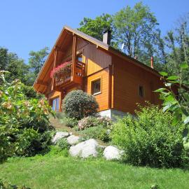 Viesnīca Chalet Les Genêts 2 - Spa et Sauna pilsētā Saint-Amarin