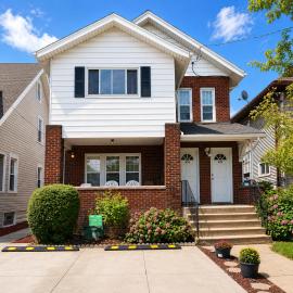 Spacious Frontier Park Apartment, Hotel in Erie