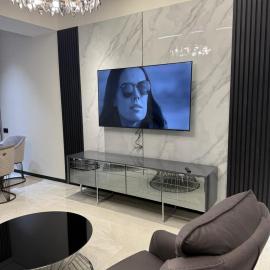 Luxury 2BR Apartment with City View&2Baths