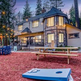 Luxurious 7BR Walk 2 Beach and Bus Stop