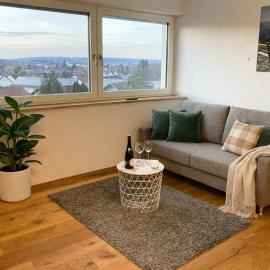 Panorama Apartment im Allgäu mit Balkon, Garten und Stellplatz