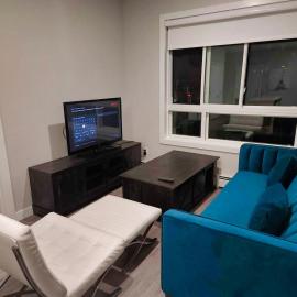 Two Bedroom Townhouse in Center of Vancouver