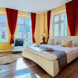 FewoZauber "Pension am Dom", Historische Apartments, Superzentral, 7min zum Schloss, hotel en Schwerin