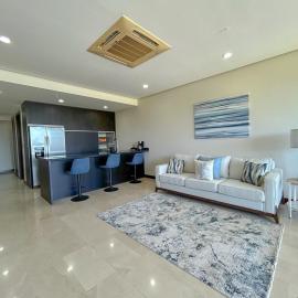 Ocean View Luxury Condo Pool Jacuzzi and Marina Access Playa Herradura, Hotel in La Herradura