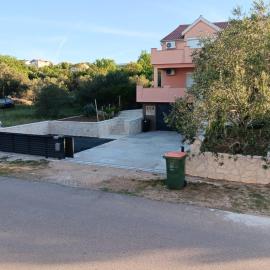 Apartments with parking space Maslenica, Novigrad - 6573