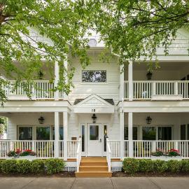 The Neighborhood Hotel - New Buffalo: New Buffalo şehrinde bir otel