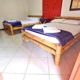 HOSTERÍA BRISAS DEL RÍO, hotel in Marinilla