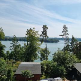 Domek nad jeziorem Mausz, hotell i Parchowo