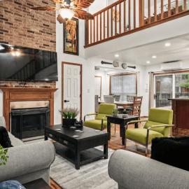 Penn Estate Getaway by AvantStay