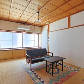 Authentic Local Experience House