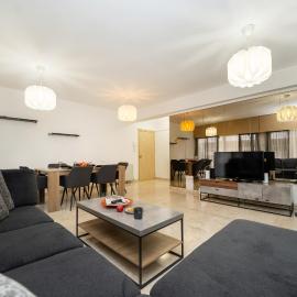 3 bedroom flat near center