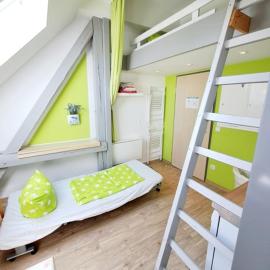 Schullandheim Bautzen Burk nahe der Talsperre - Dachkammer deluxe, hotel in Bautzen