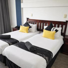 Hoedjiesbaai Hotel, hotel di Saldanha