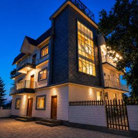 Alaya Stays Snowdrop 3 BHK Apartment, Mussoorie