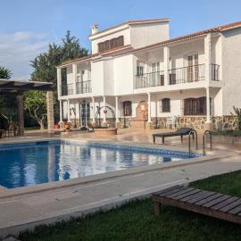 Villa Mona Private pool and barbecue in Malaga