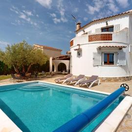 Villa Cabrera