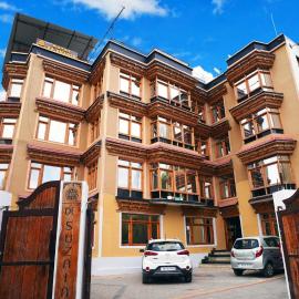 Hotel DE Suzain-Leh