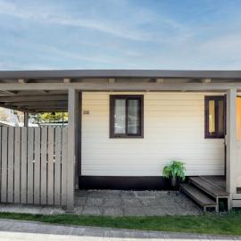Camping Italia 90 Bungalow, hotel din Domaso