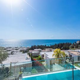 Olea Residence Dhermi - 2Bed Apartment Sea View, Private Beach, Free Beach Umbrella & sun loungers, hotell sihtkohas Palasë