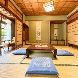 Hide-inn 富山県美術館裏の和風宿 隠れ家T #HH8, hotel Tojamában
