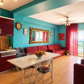 Sea view apartment 2, hotel in Skataj