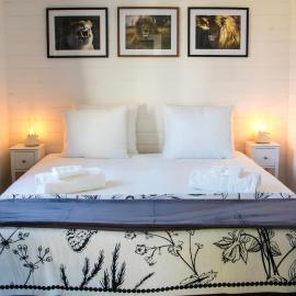 Tiny House Near Skokloster Castle – hotel w mieście Uppsala