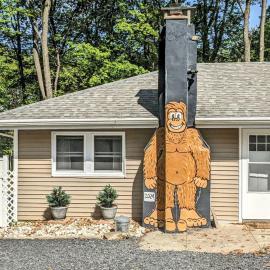 KidApproved PrivateLake&Beach FencedYardKalahari, hotel em Pocono Summit