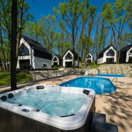 Treehouses, hotel sa Skorochów