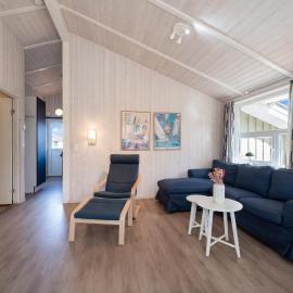 Schmugglerstieg - Dorf Ferienhaus 03, hotell i Priwall