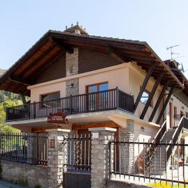 mansarda La Ruine, hotel en Morgex