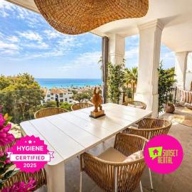 Bright apartment with seaview and a pool