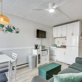 Beachfront Wildwood Crest Condo w/ Pool Access!, hotelli kohteessa Wildwood Crest