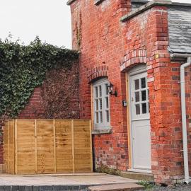 Llandenny에 위치한 호텔 The Apple Store Cottage at Cefn Tilla