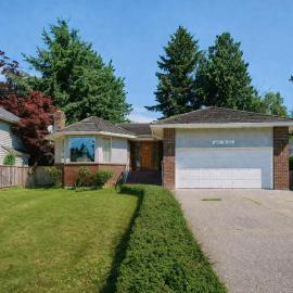 Spacious house 6 bedroom near ferry