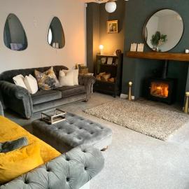 Luxury Escape with Hot Tub & Countryside Views Sleeps 10