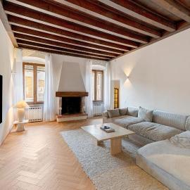 Penthouse In The Heart of Town