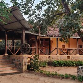 Surwahi Social Ecoestate Kanha, hotel i Kanha