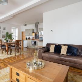 Spacious, Well-Equipped Apartment With Parking, hotel in Great Yarmouth